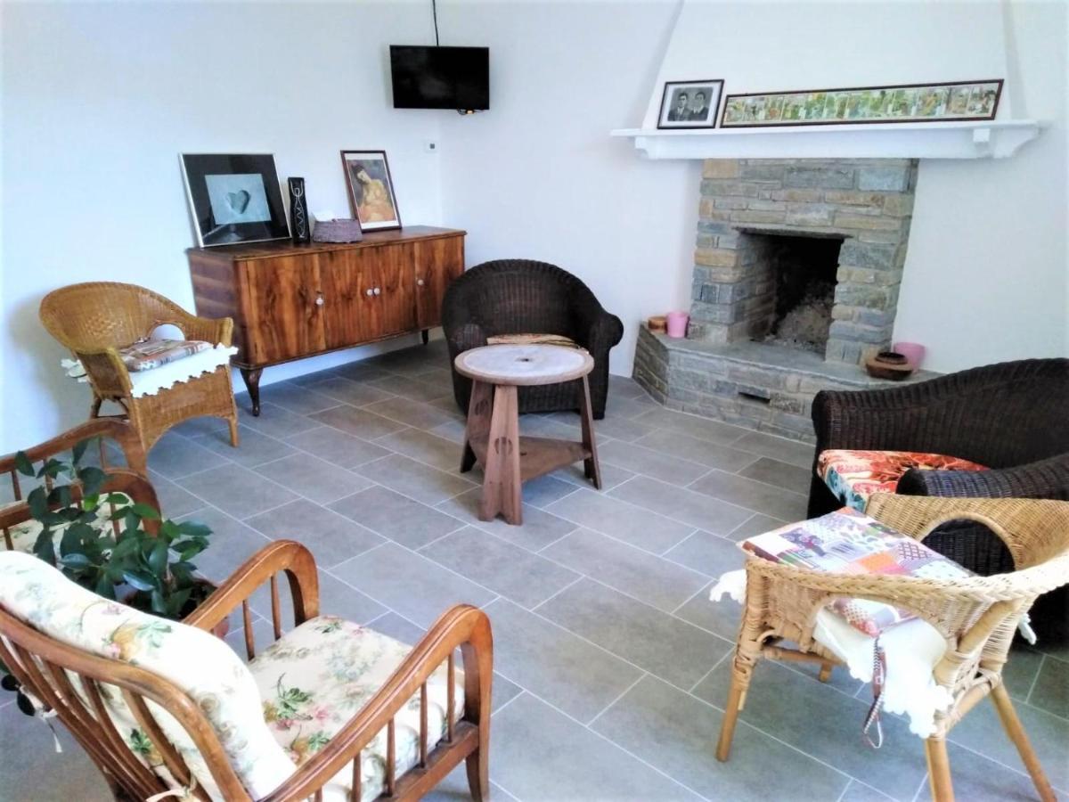 Tre Terre Ferienwohnung Pianello Del Lario Exteriör bild
