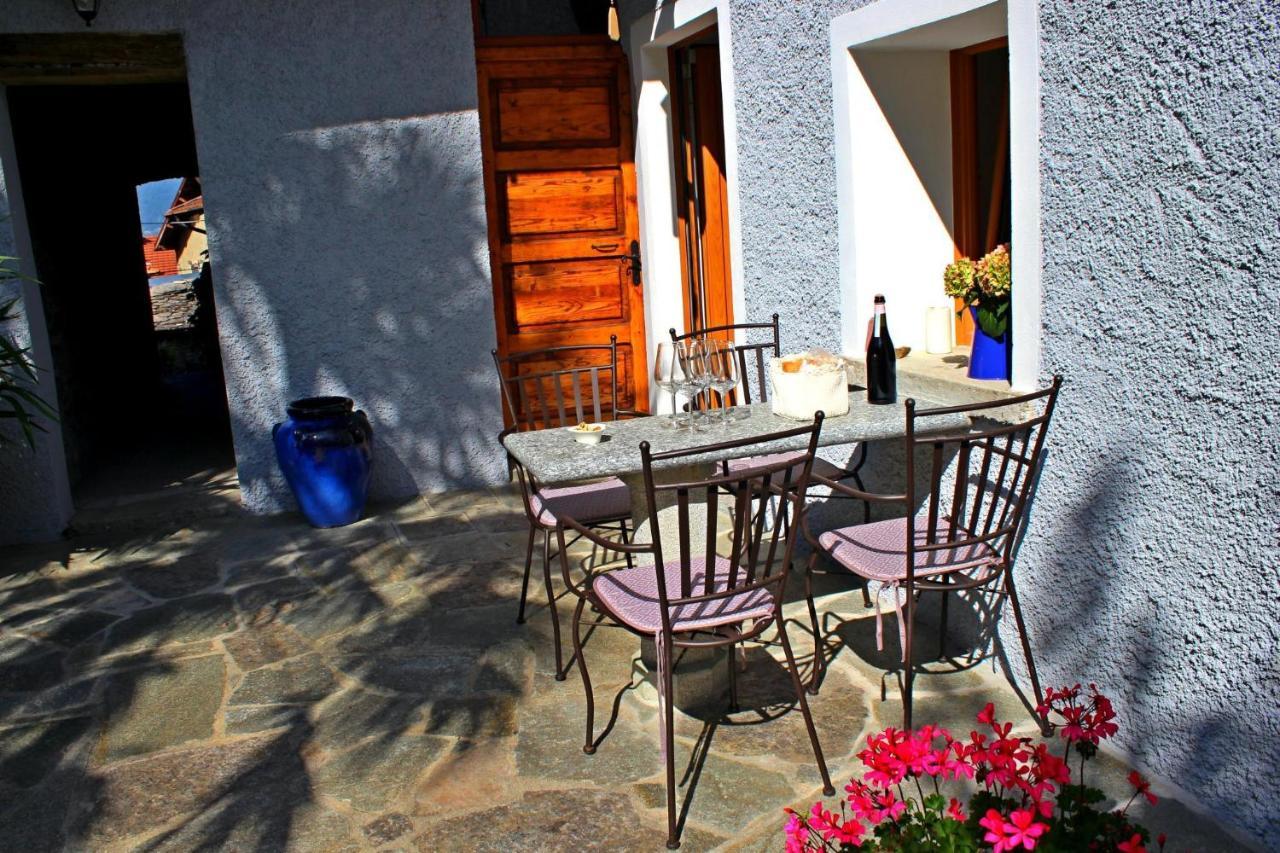 Tre Terre Ferienwohnung Pianello Del Lario Exteriör bild