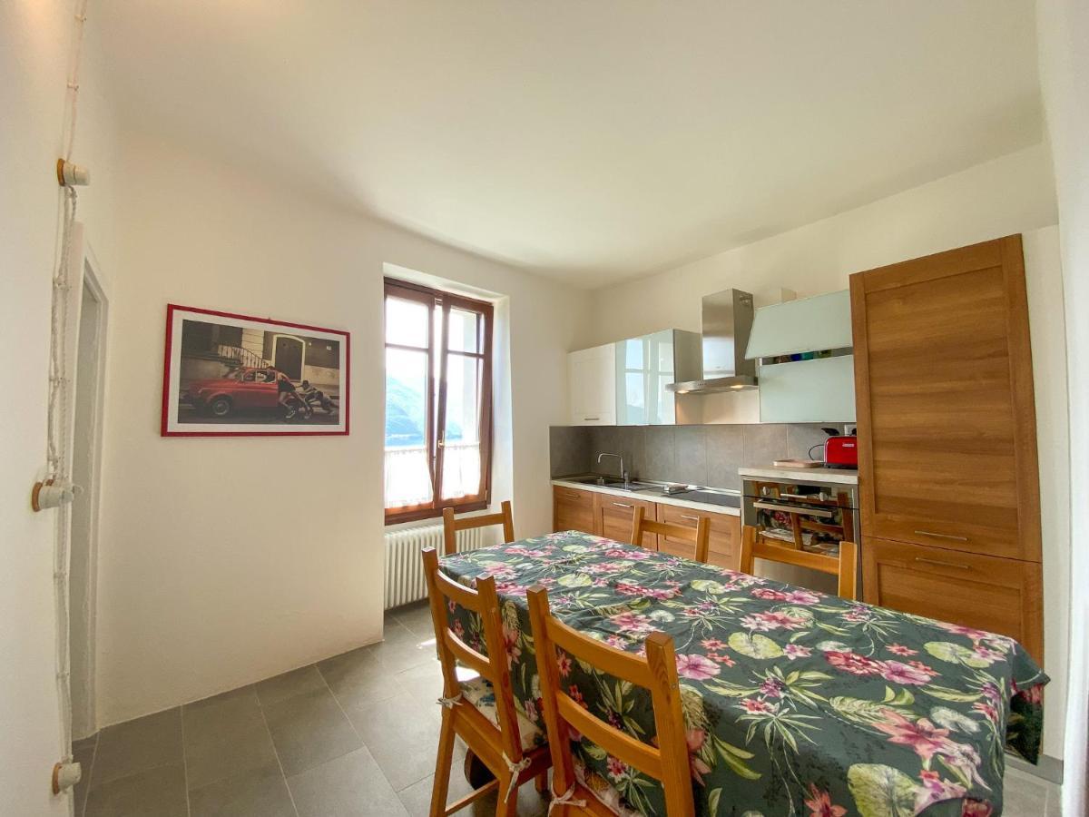 Tre Terre Ferienwohnung Pianello Del Lario Exteriör bild
