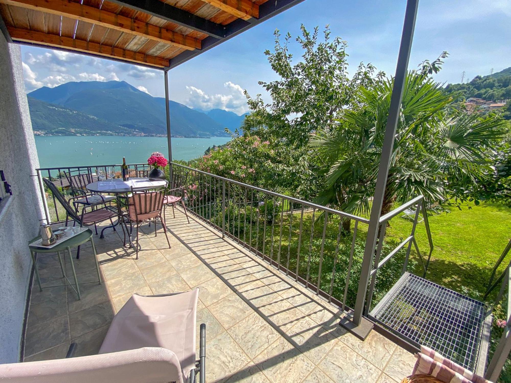 Tre Terre Ferienwohnung Pianello Del Lario Exteriör bild