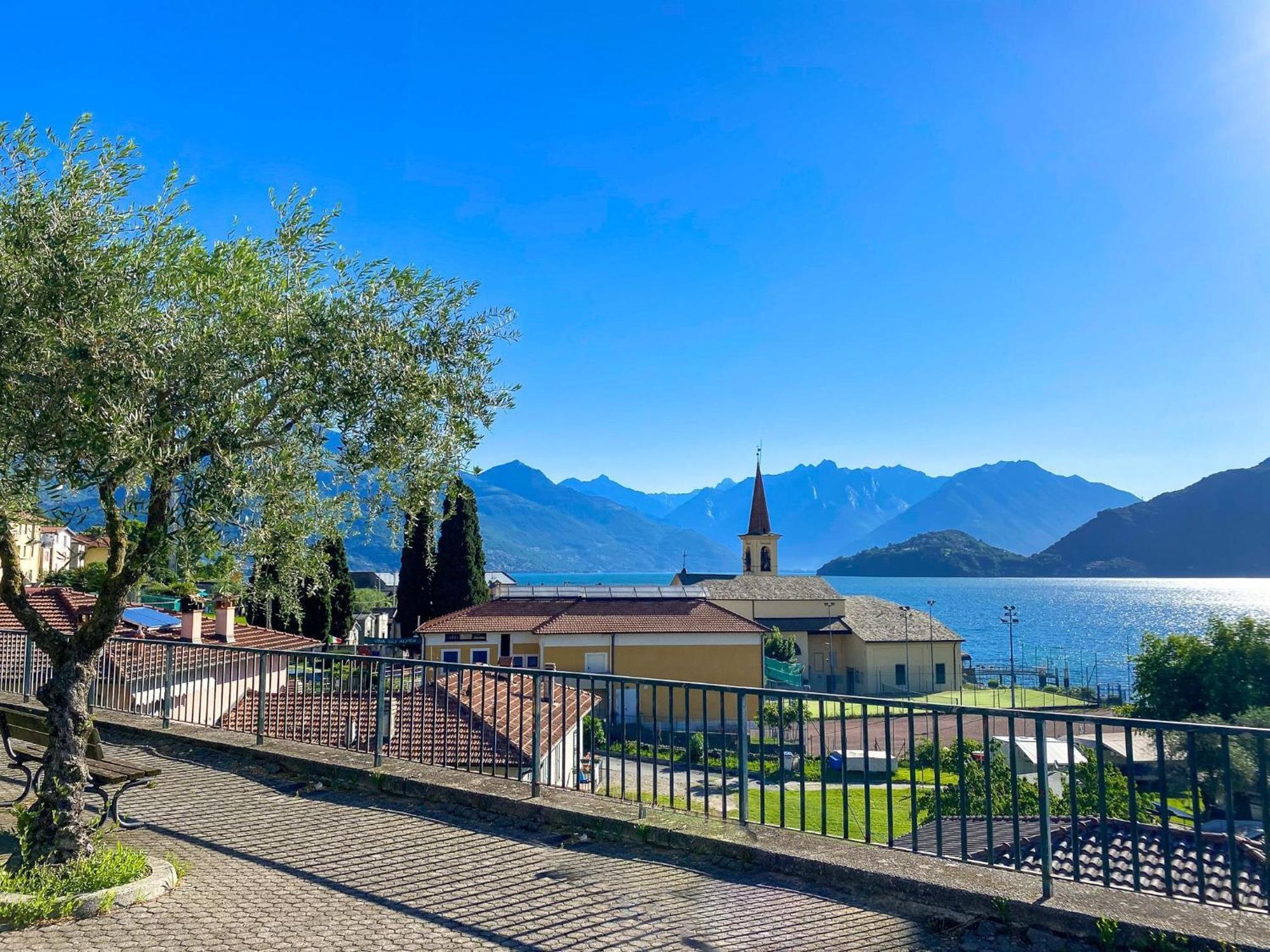 Tre Terre Ferienwohnung Pianello Del Lario Exteriör bild